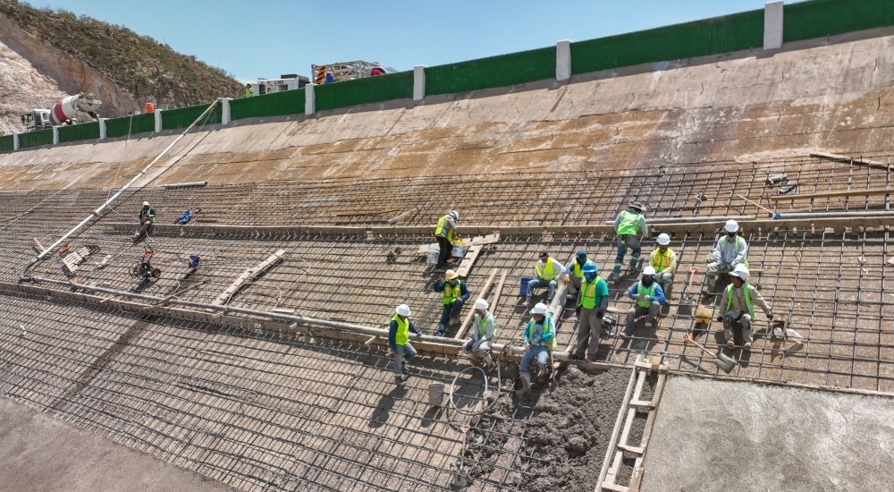 Ricardo Gallardo supervisa avance del 85% en el rescate de la presa El Peaje