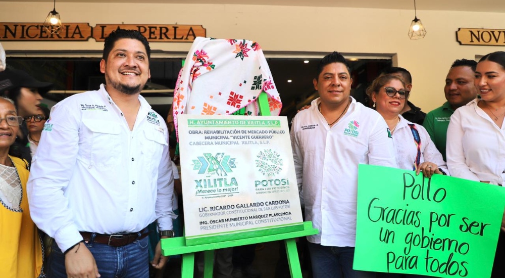 Ricardo Gallardo inaugura mercado renovado en Xilitla